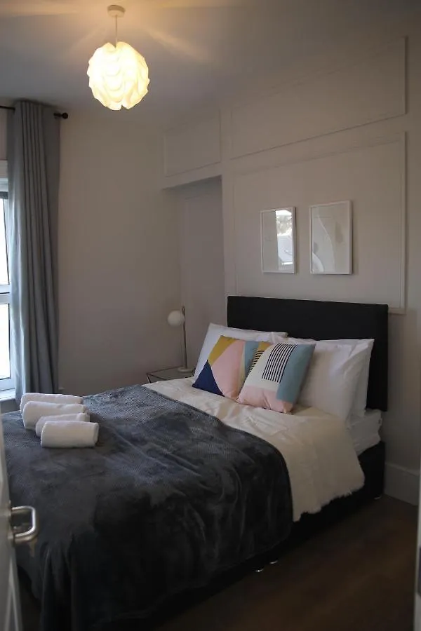 Crawford House- Scholarlee Living Apartments Cork