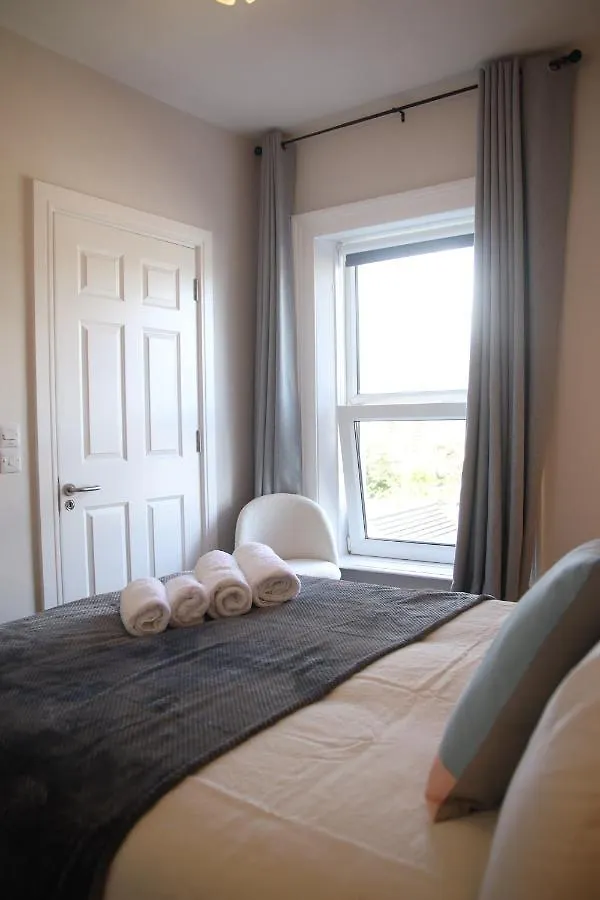 Crawford House- Scholarlee Living Apartments Cork 3*,  Ireland