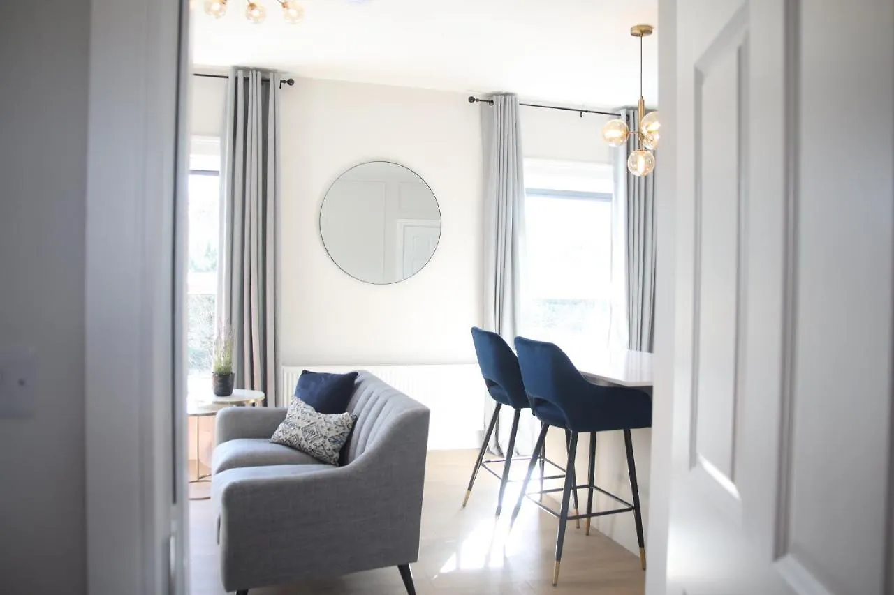 *** Guest house Crawford House- Scholarlee Living Apartments Cork Ireland