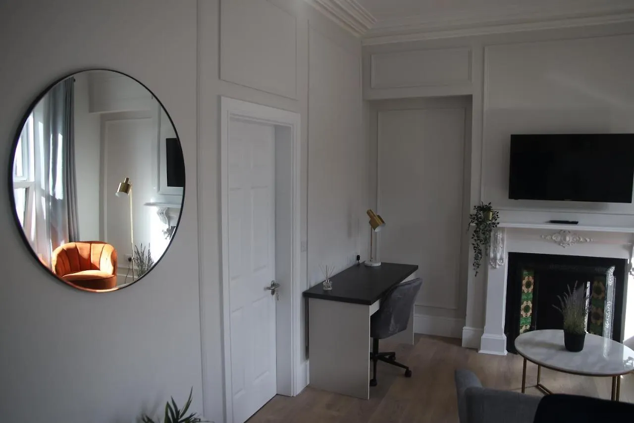 Crawford House- Scholarlee Living Apartments Cork Ireland