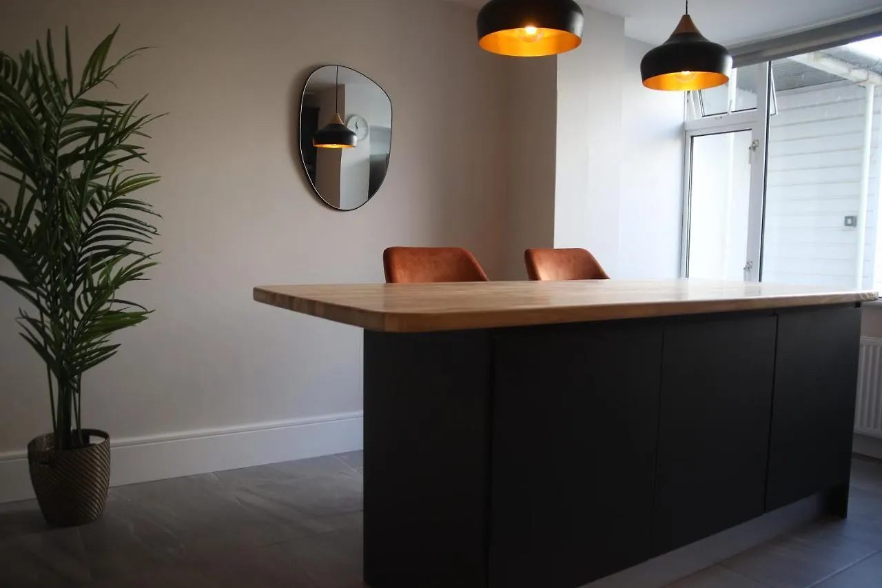 Crawford House- Scholarlee Living Apartments Cork