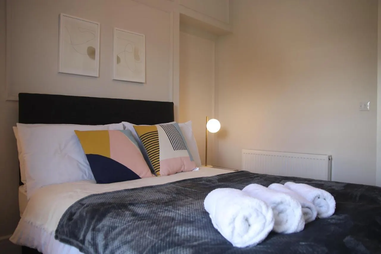 Crawford House- Scholarlee Living Apartments Cork Ireland